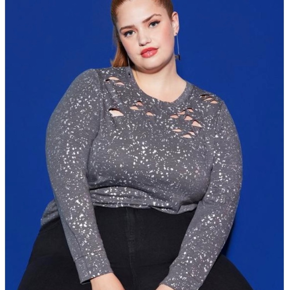 Torrid Lovesick distressed Tee